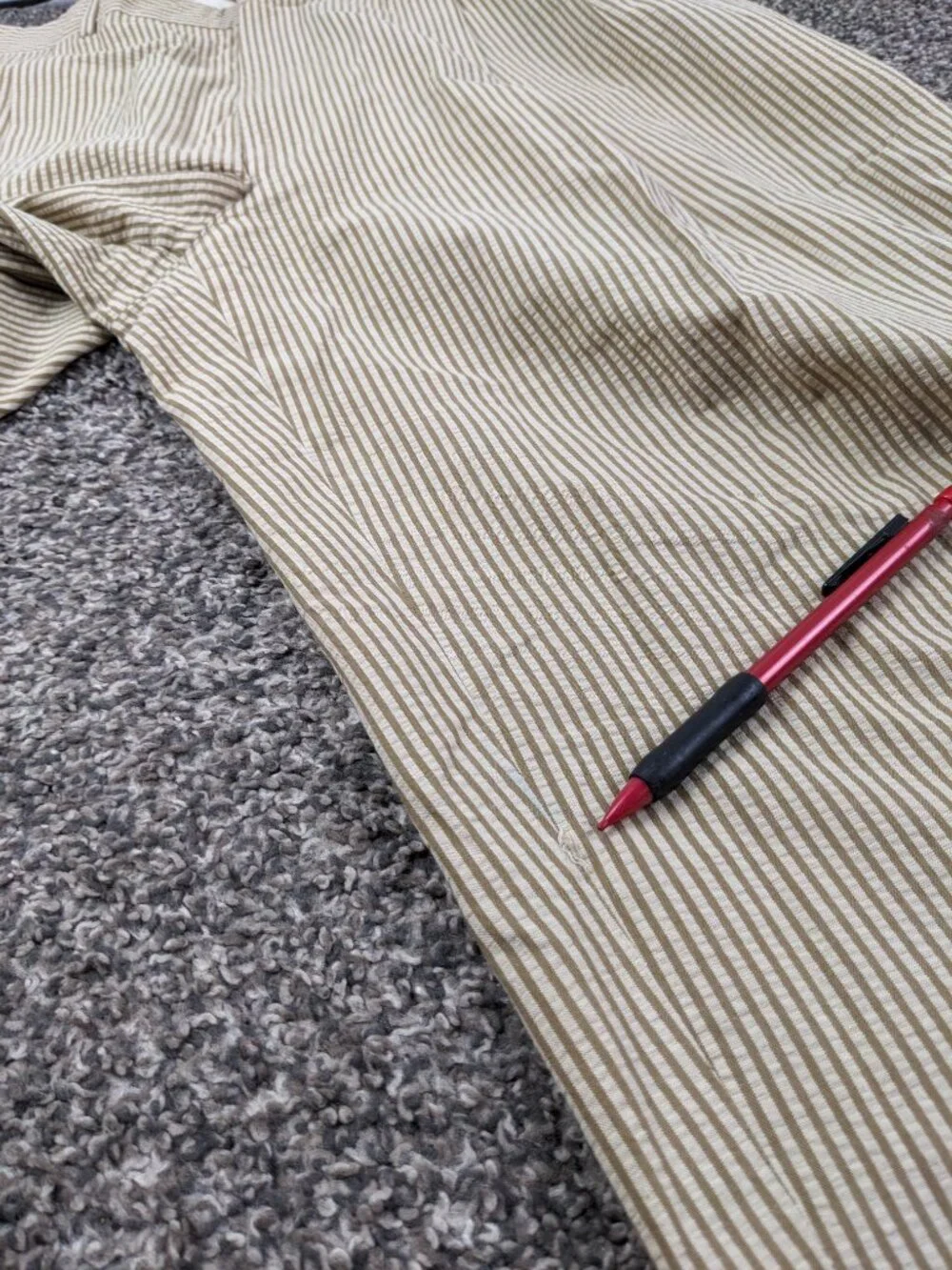Brooks Brothers Seersucker 2 PC Suit 44L Cotton Striped Beige Tan 36x29 USA Made